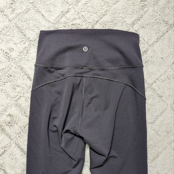Lululemon Leggings Women's 4 Gray In Movement Crop 19" Everlux Athletic Yoga  - Picture 3 of 8
